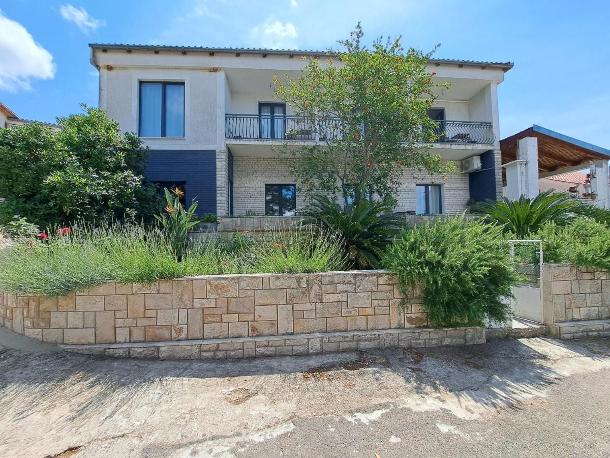 Guesthouse Tamara Lovište Exterior foto